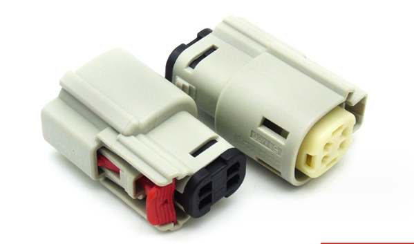 MX150 Mat-Sealed Female Connector Assembly 4 Circuits with Connector Position Assurance with Open Standard Grommet Cap