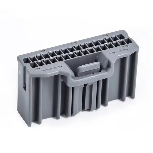 Waterproof Automotive Connectors 2.2mm Pitch 32 Position Socket Housing
