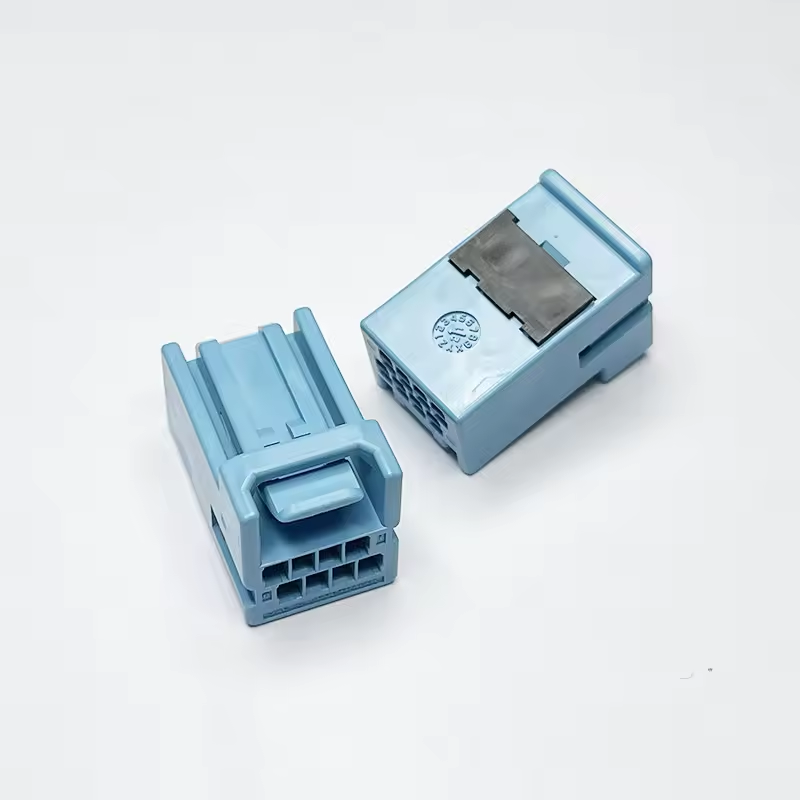 Automotive Connectors SOCKET HOUSING 2.2MM 8POS 